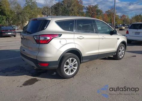 2017 Ford Escape Se z USA, uszkodzony, nr VIN 1FMCU9GD9HUE50731